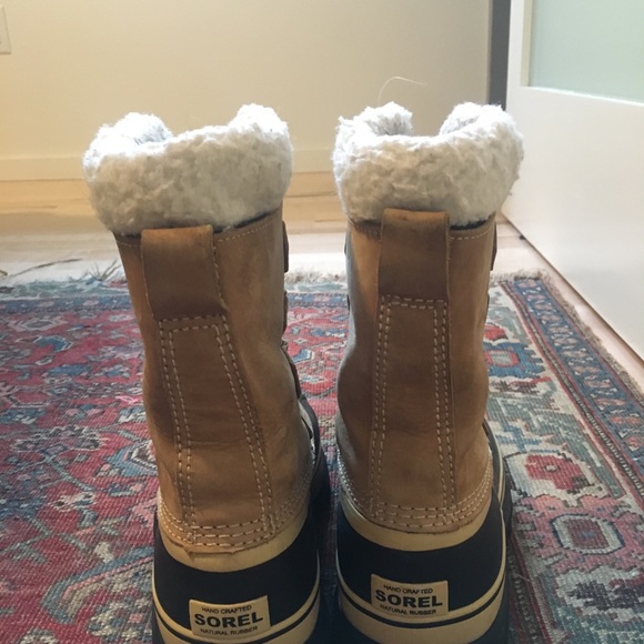 Sorel Caribou winter boots tan size US 8 ish - Picture 4 of 8